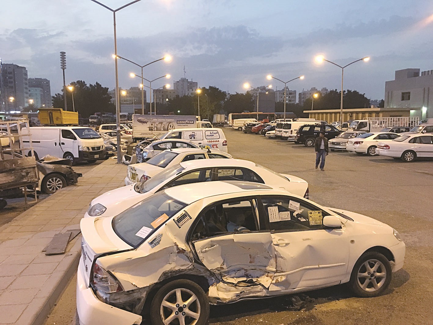 u00abu0645u062au0647u0627u0644u0643u0629u00bb u0641u064a u0645u0648u0627u0642u0641 u0645u062eu0641u0631 u0627u0644u062cu0644u064au0628