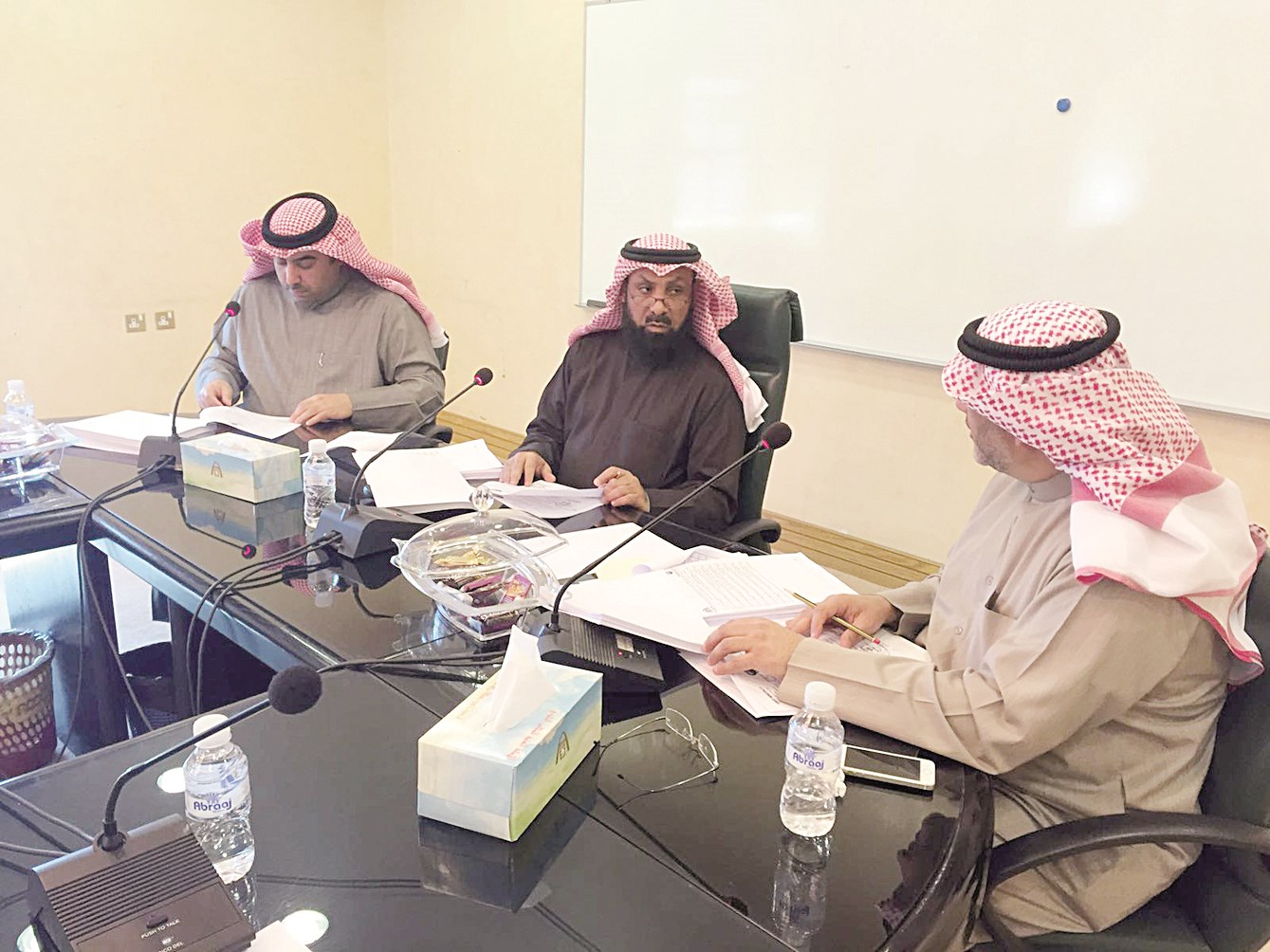 u0627u0644u0639u062cu0645u064a u0645u062au0631u0626u0633u0627u064b u0627u062cu062au0645u0627u0639 u0644u062cu0646u0629 u0627u0644u0628u064au0626u0629