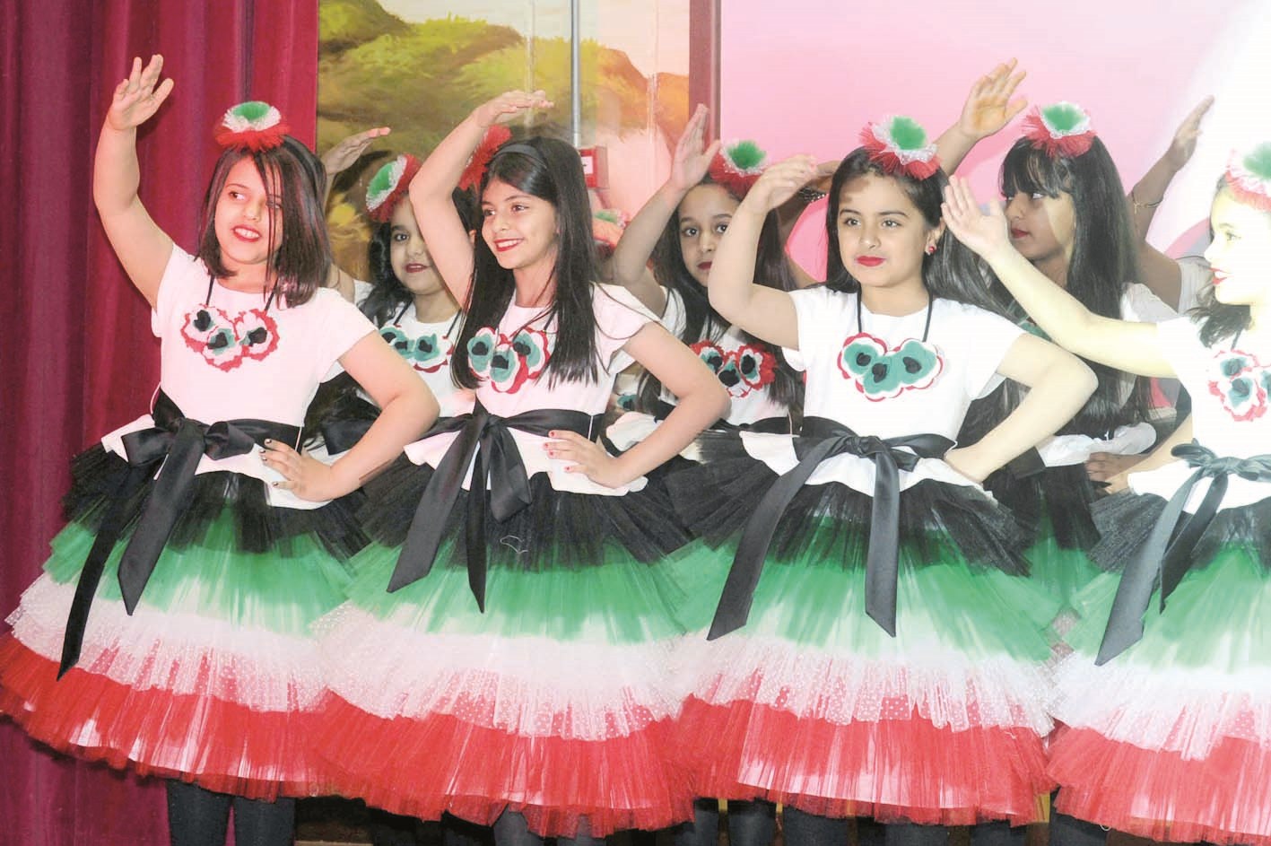 u0641u0642u0631u0629 u0641u0646u064au0629 u0644u0632u0647u0631u0627u062a u0627u0644u0645u062fu0631u0633u0629