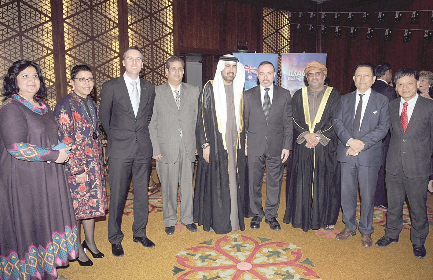 u0627u0644u062eu0627u0644u062f u0648u0627u0644u0633u0641u064au0631 u0627u0644u0627u0633u062au0631u0627u0644u064a u0648u0639u062fu062f u0645u0646 u0627u0644u0633u0641u0631u0627u0621 (u062au0635u0648u064au0631 u0643u0631u0645 u0630u064au0627u0628)