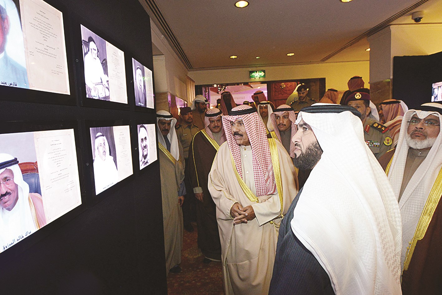 ... ويطلع على المعرض المصاحب للاحتفالية