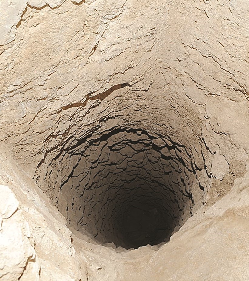 بئر ماء عمقه 7 أمتار