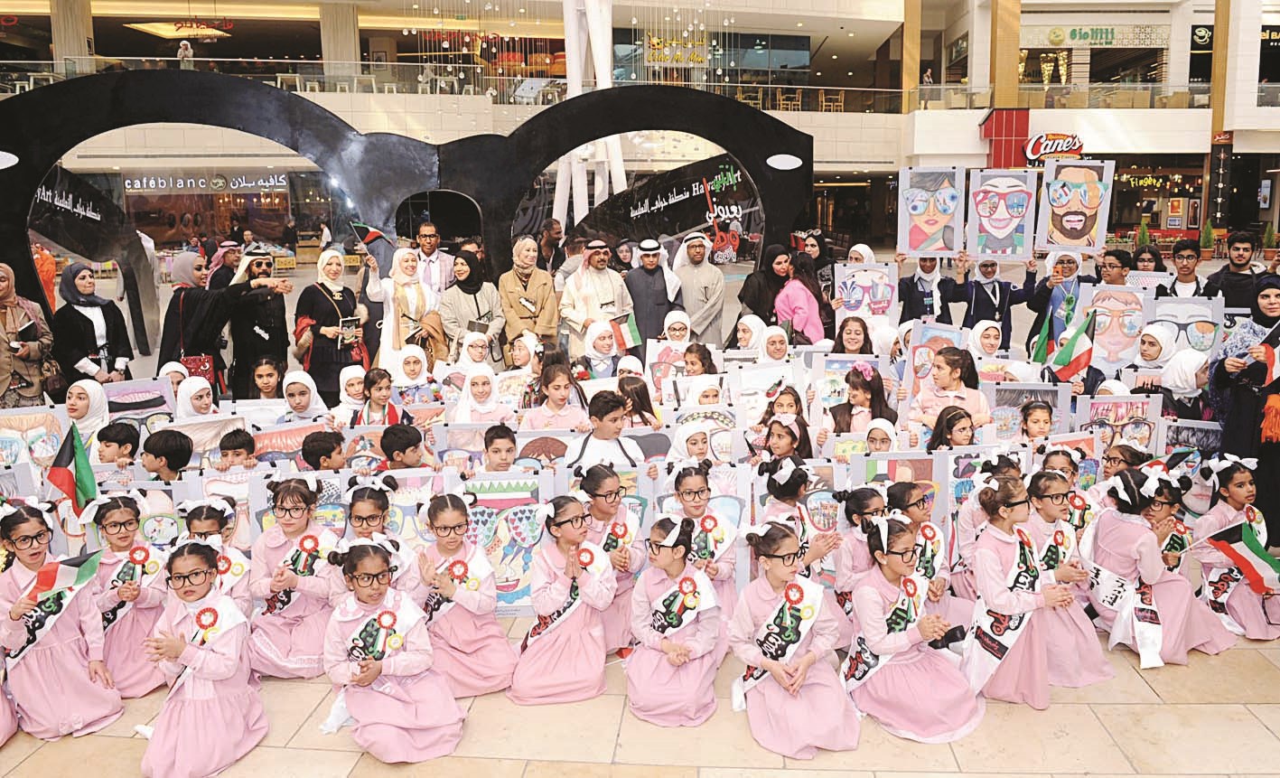 تابلوه استعراضي قدمه المشاركون في المعرض  (تصوير زكريا عطية)