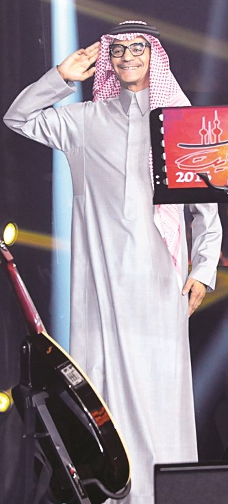 رابح صقر يحيي الجمهور