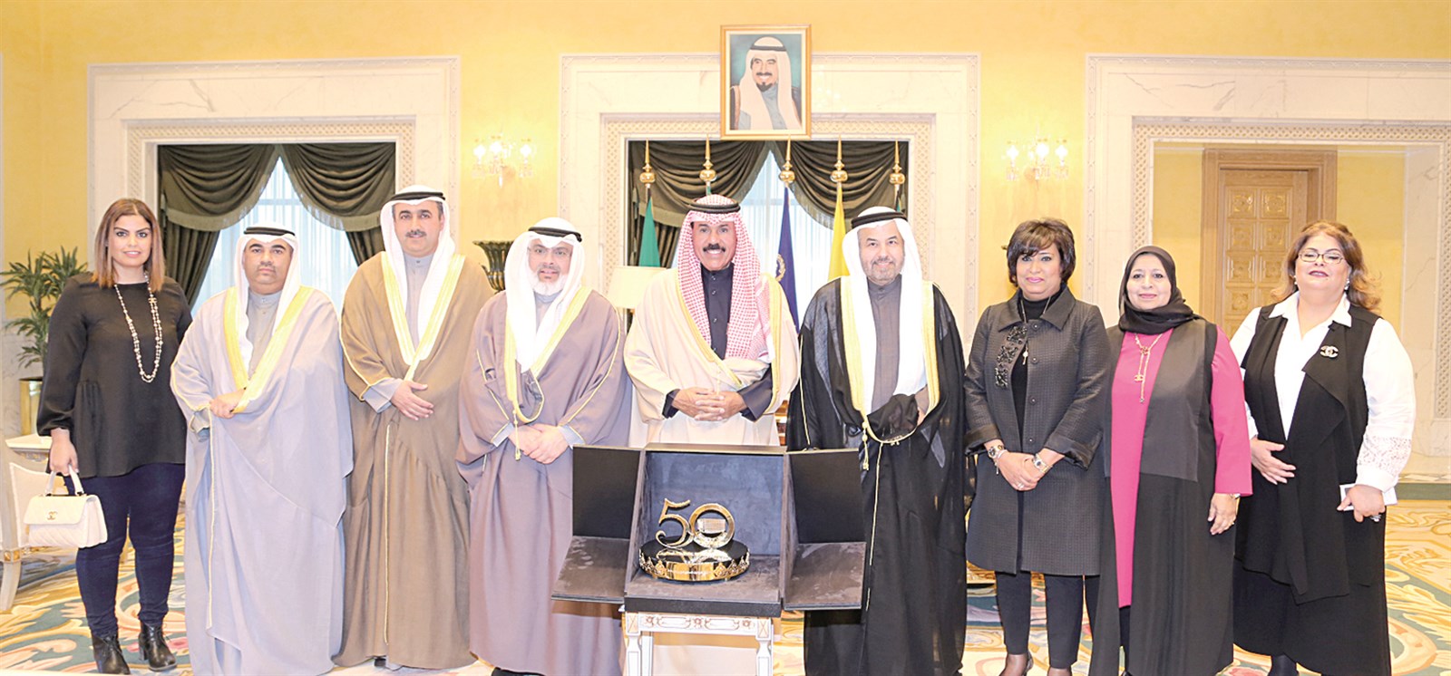 ... ومتوسطاً وفد ديوان المحاسبة