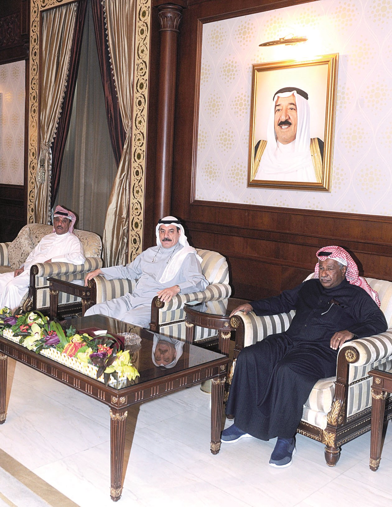 u0627u0644u0648u0641u062f u0627u0644u0634u0639u0628u064a u0628u0639u062f u0639u0648u062fu062au0647 u0625u0644u0649 u0627u0644u0628u0644u0627u062f       (u062au0635u0648u064au0631u0632u0643u0631u064au0627 u0639u0637u064au0629)