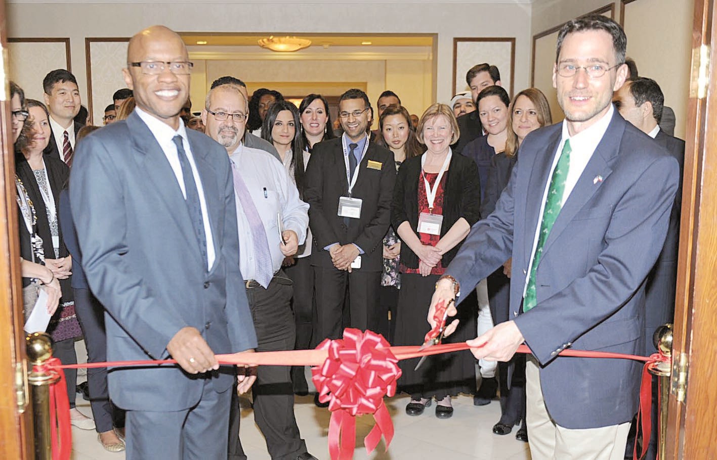 u0642u0635 u0634u0631u064au0637 u0627u0641u062au062au0627u062d u0627u0644u0645u0639u0631u0636 ( u062au0635u0648u064au0631 u0637u0627u0631u0642 u0639u0632u0627u0644u062fu064au0646)