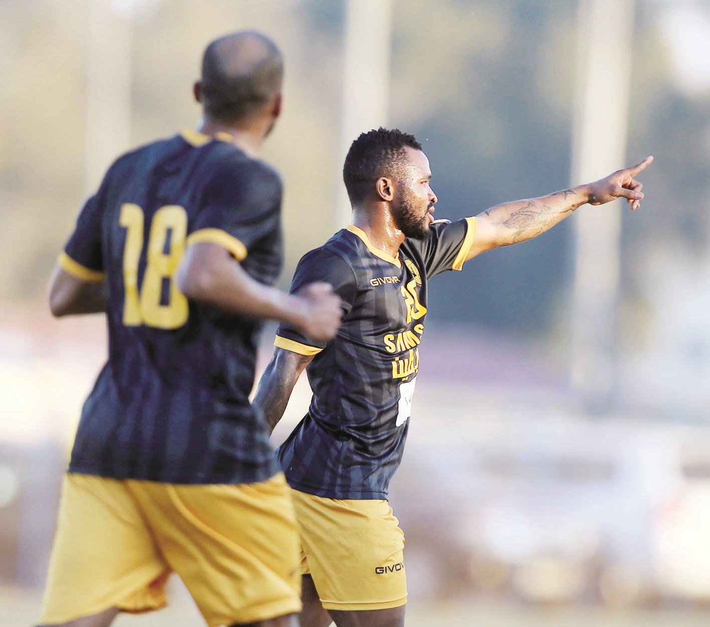 u0644u0627u0639u0628 u0627u0644u0642u0627u062fu0633u064au0629 u0633u064au062fu0648u0628u0627 u0633u0627u0645u0648u0627u0647 u0645u062du062au0641u0644u0627 u0628u0647u062fu0641u0647 u0627u0644u0623u0648u0644 u0641u064a u0645u0631u0645u0649 u0627u0644u0641u062du064au062du064au0644 (u0627u0644u0623u0632u0631u0642 u062fu0648u062a u0643u0648u0645)