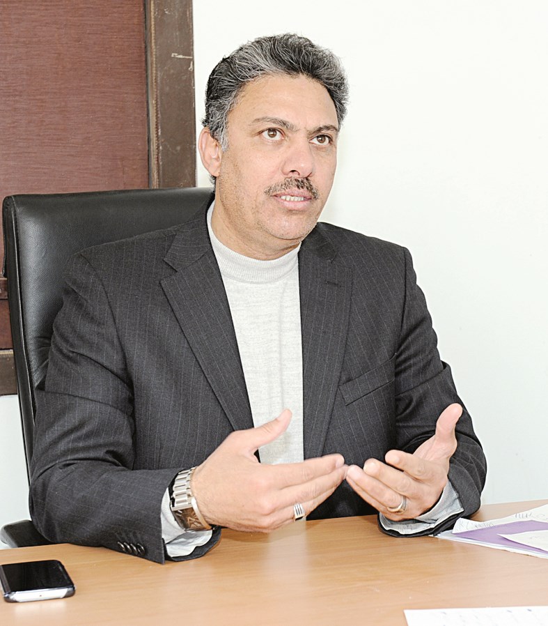 صبري علي متحدثا إلى «الراي»