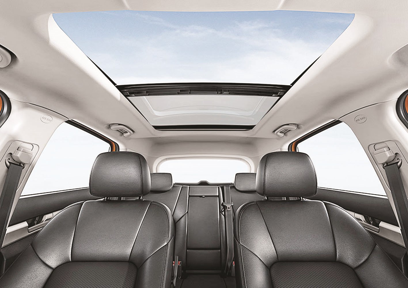 مساحات رحبة ومقاعد جلدية فاخرة