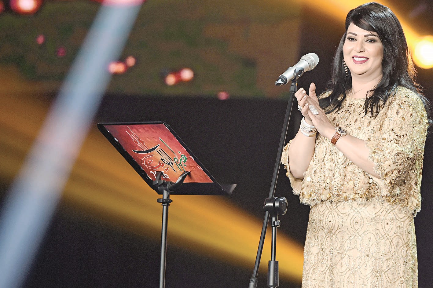 «القيثارة» نثرت الرومانسية في المسرح