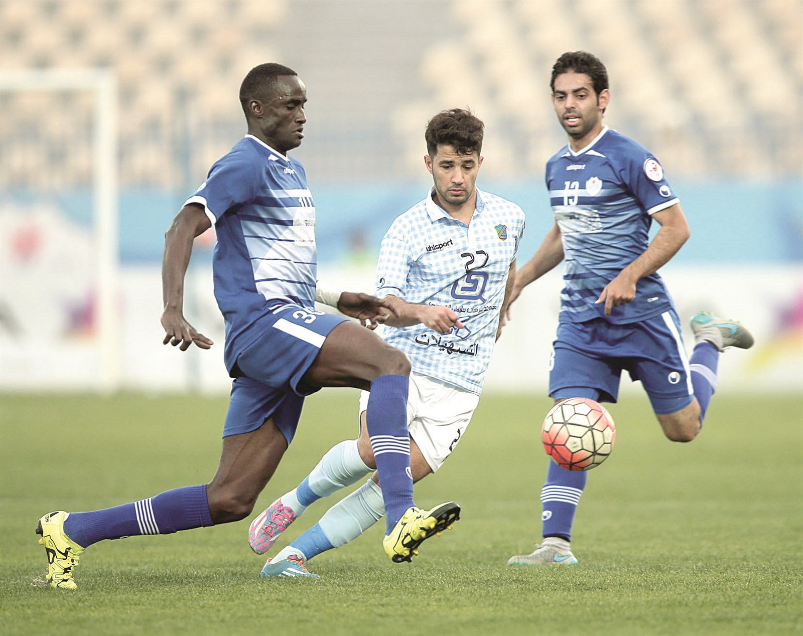 u0646u062cu0645 u0627u0644u0633u0627u0644u0645u064au0629 u062du0645u062f u0627u0644u0639u0646u0632u064a u064au062du0627u0648u0644 u062au062eu0637u064a u0645u062fu0627u0641u0639u064a u0627u0644u0634u0628u0627u0628 (u0627u0644u0623u0632u0631u0642 u062fu0648u062a u0643u0648u0645 )