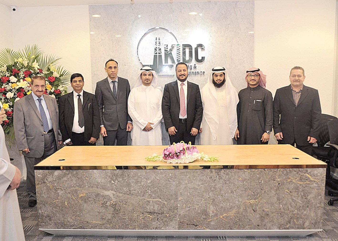 u0627u0644u0639u062au064au0628u064a u0645u062au0648u0633u0637u0627u064b u0645u0633u0624u0648u0644u064a u0627u0644u0634u0631u0643u0629 (u062au0635u0648u064au0631 u0633u0639u062f u0647u0646u062fu0627u0648u064a)