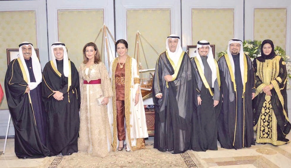 u0623u0639u0636u0627u0621 u0633u0641u0627u0631u0629 u0627u0644u0643u0648u064au062a u0644u062fu0649 u0627u0644u0647u0646u062f u0641u064a u0627u0633u062au0642u0628u0627u0644 u0627u0644u0645u0647u0646u0626u064au0646