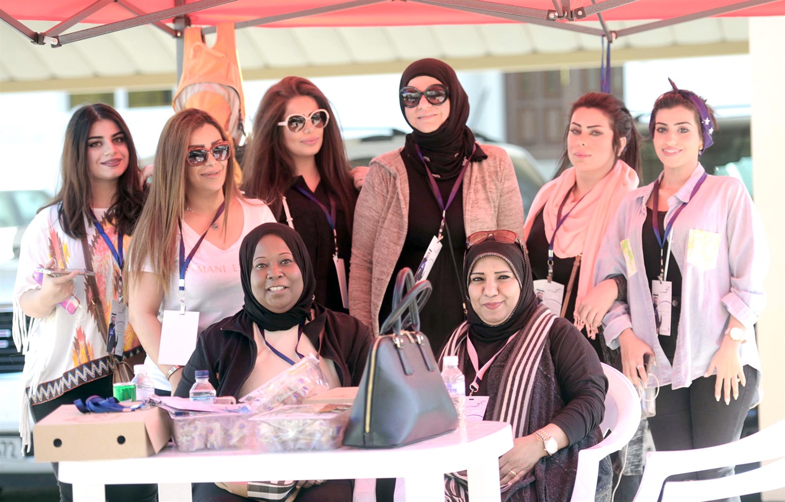 ناخبات في لقطة جماعية