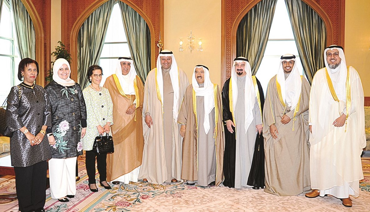 ... ومتوسطاً العبيدي وأعضاء مجلس إدارة الهيئة العامة للغذاء والتغذية