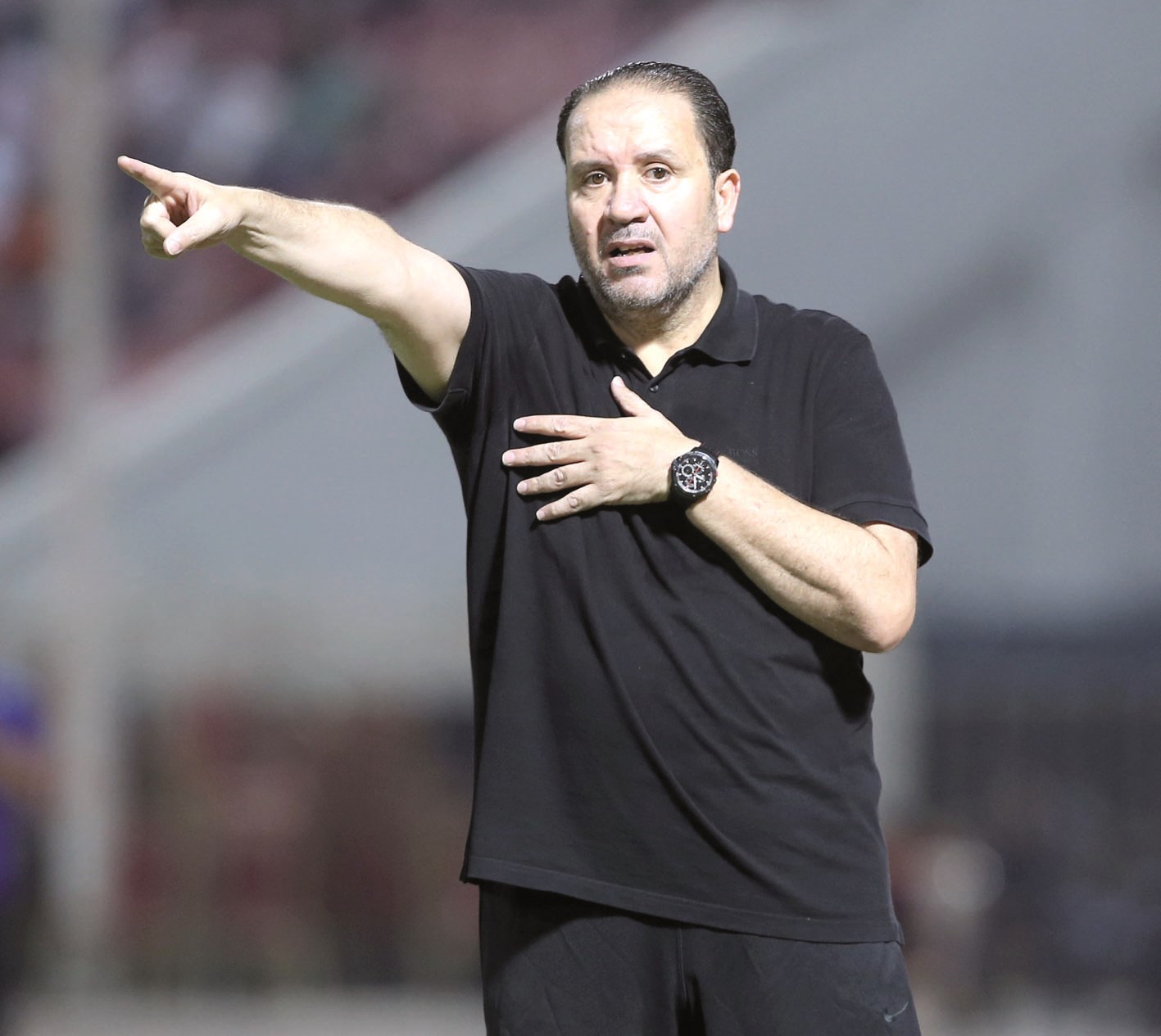 u0645u062fu0631u0628 u0645u0646u062au062eu0628 u0627u0644u0643u0648u064au062a u0646u0628u064au0644 u0645u0639u0644u0648u0644 (u0627u0644u0623u0632u0631u0642 u062fu0648u062a u0643u0648u0645)