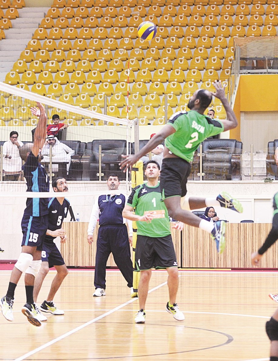 u0644u0627u0639u0628 u0627u0644u0639u0631u0628u064a u0633u0644u0637u0627u0646 u0623u062du0645u062f u062au0623u0644u0642 u0623u0645u0627u0645 u0627u0644u064au0631u0645u0648u0643 (u062au0635u0648u064au0631 u0646u0648u0631 u0647u0646u062fu0627u0648u064a)