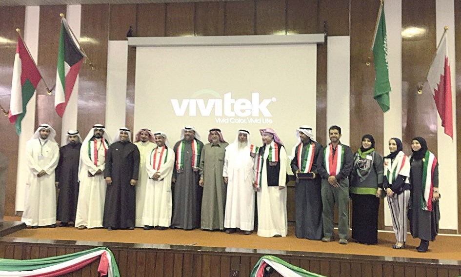 u0645u0633u0624u0648u0644u0648 u00abu0627u0644u0643u0647u0631u0628u0627u0621u00bb u064au062au0648u0633u0637u0648u0646 u0645u0646u0638u0645u064a u0627u0644u0646u062fu0648u0629 u0627u0644u0634u0628u0627u0628u064au0629