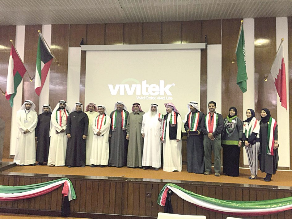 u0645u0633u0624u0648u0644u0648 u00abu0627u0644u0643u0647u0631u0628u0627u0621u00bb u064au062au0648u0633u0637u0648u0646 u0645u0646u0638u0645u064a u0627u0644u0646u062fu0648u0629 u0627u0644u0634u0628u0627u0628u064au0629