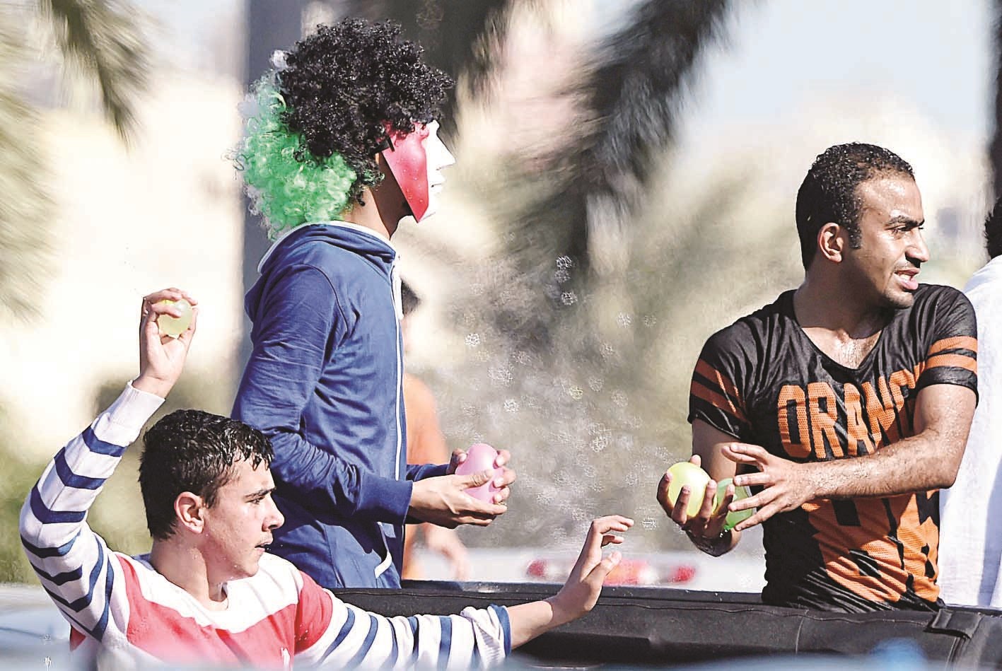 قنابل مائية من البالونات