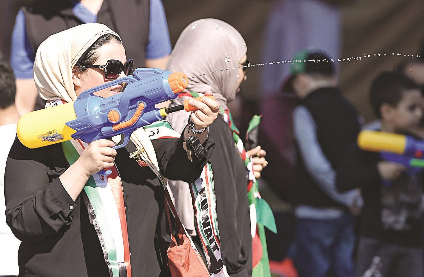 سلاح بيد... ناعمة(تصوير سعد هنداوي)