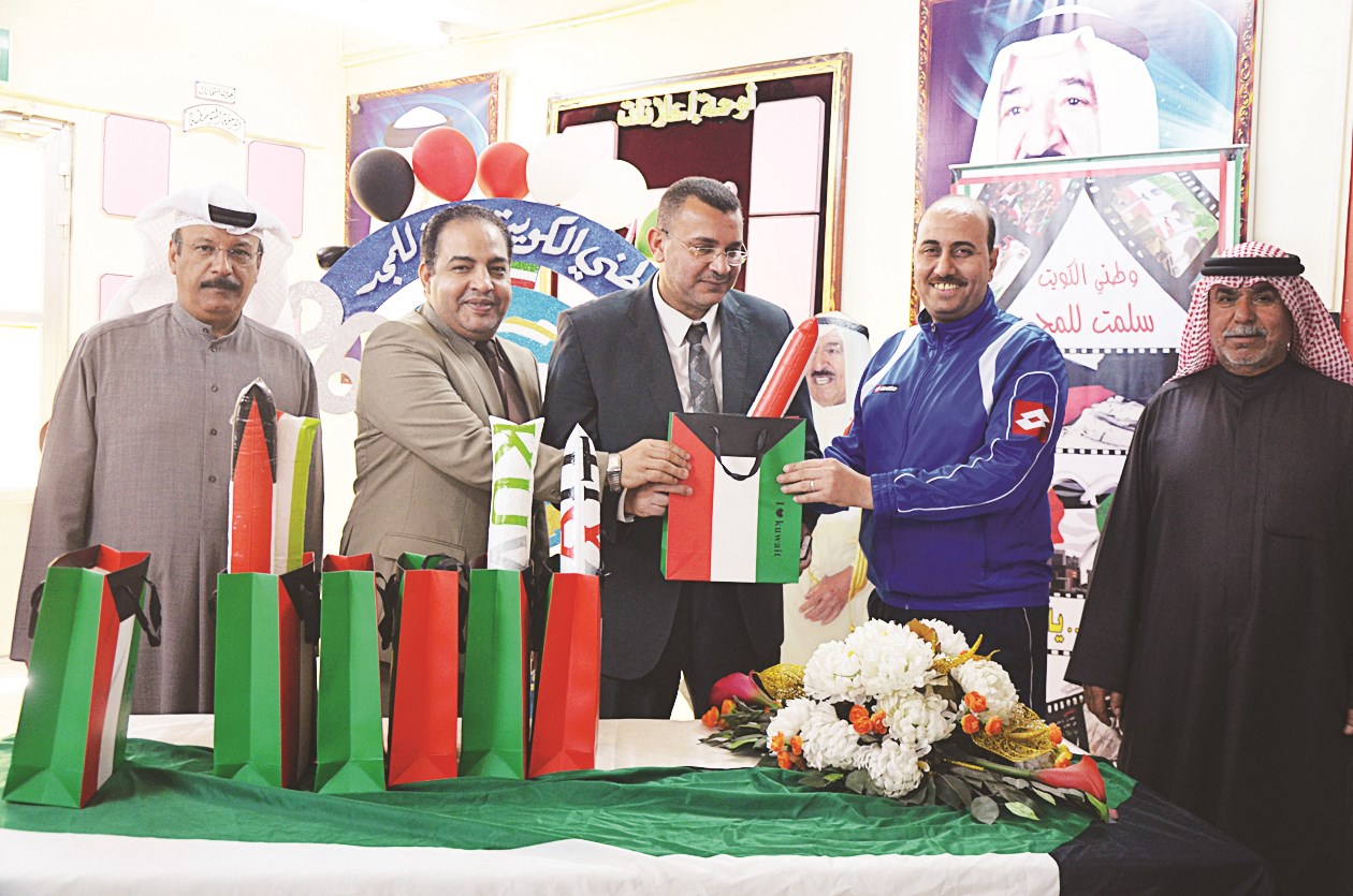 محمد عيد مكرما أحد المعلمين