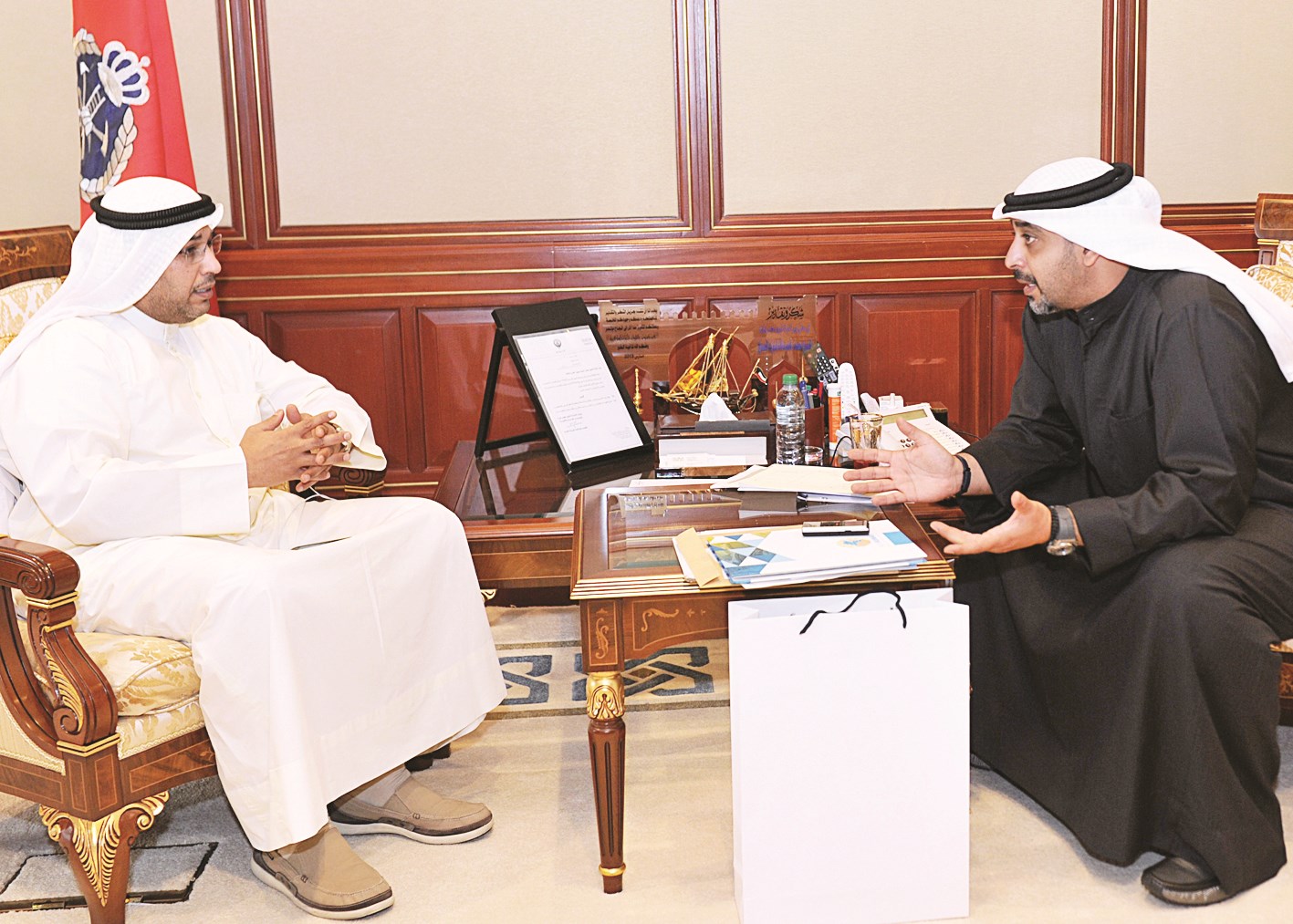 العبدالله متحدثاً للزميل وليد الهولان