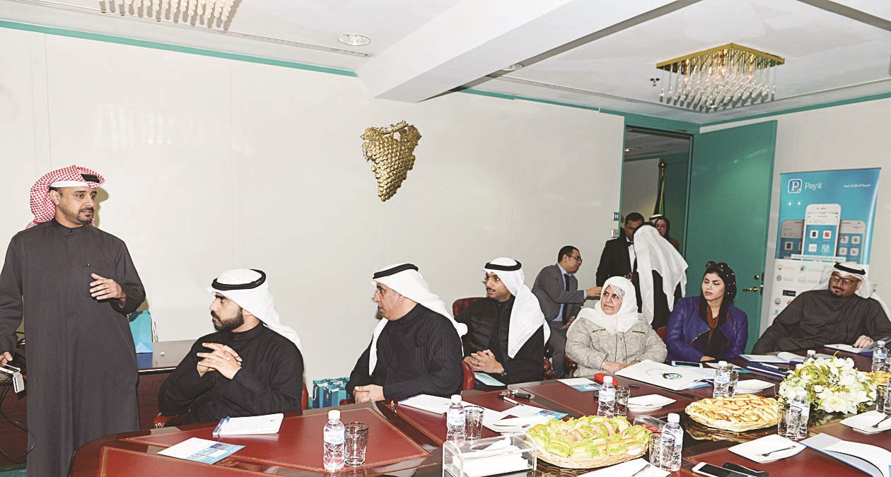 u0627u0644u0645u0646u0635u0648u0631 u0645u062au062du062fu062bu0627u064b u0644u062du0636u0648u0631 u0627u0644u0645u0624u062au0645u0631 u0627u0644u0635u062du0627u0641u064a  (u062au0635u0648u064au0631 u0645u0648u0633u0649 u0639u064au0627u0634)