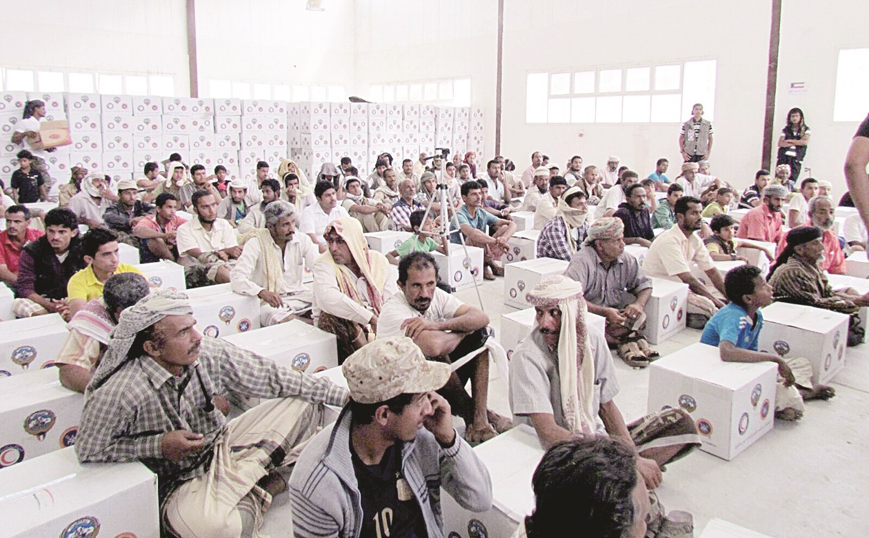 u064au0645u0646u064au0648u0646 u0645u0639 u062du0635u0635u0647u0645 u0627u0644u063au0630u0627u0626u064au0629 u0627u0644u062au064a u0648u0632u0639u062au0647u0627 u00abu0627u0644u0647u0644u0627u0644 u0627u0644u0623u062du0645u0631u00bb