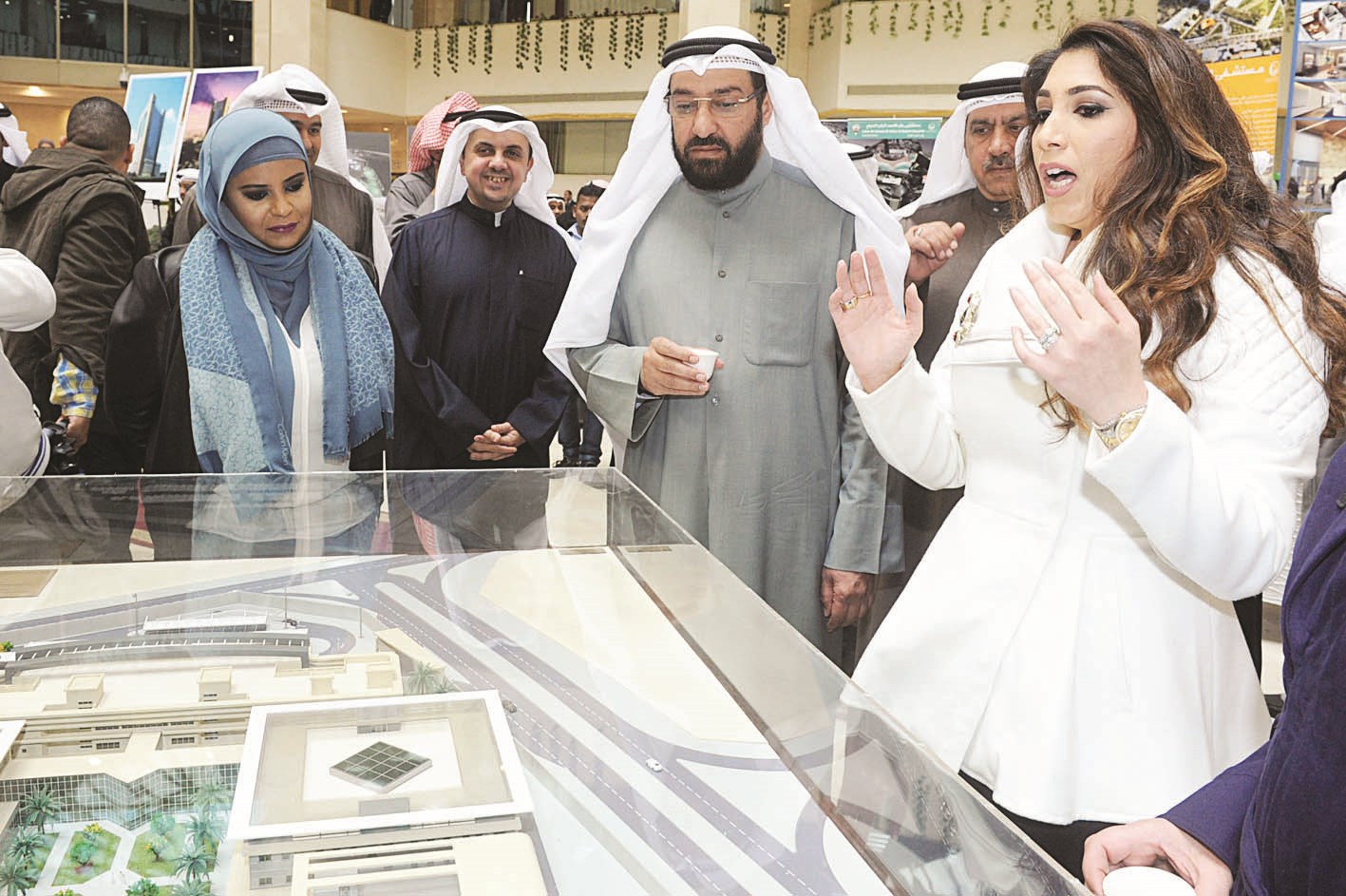 u0627u0644u0639u0645u064au0631 u064au0633u062au0645u0639 u0644u0634u0631u062d u0639u0646 u0645u062cu0633u0645 u0644u0623u062du062f u0627u0644u0645u0634u0627u0631u064au0639