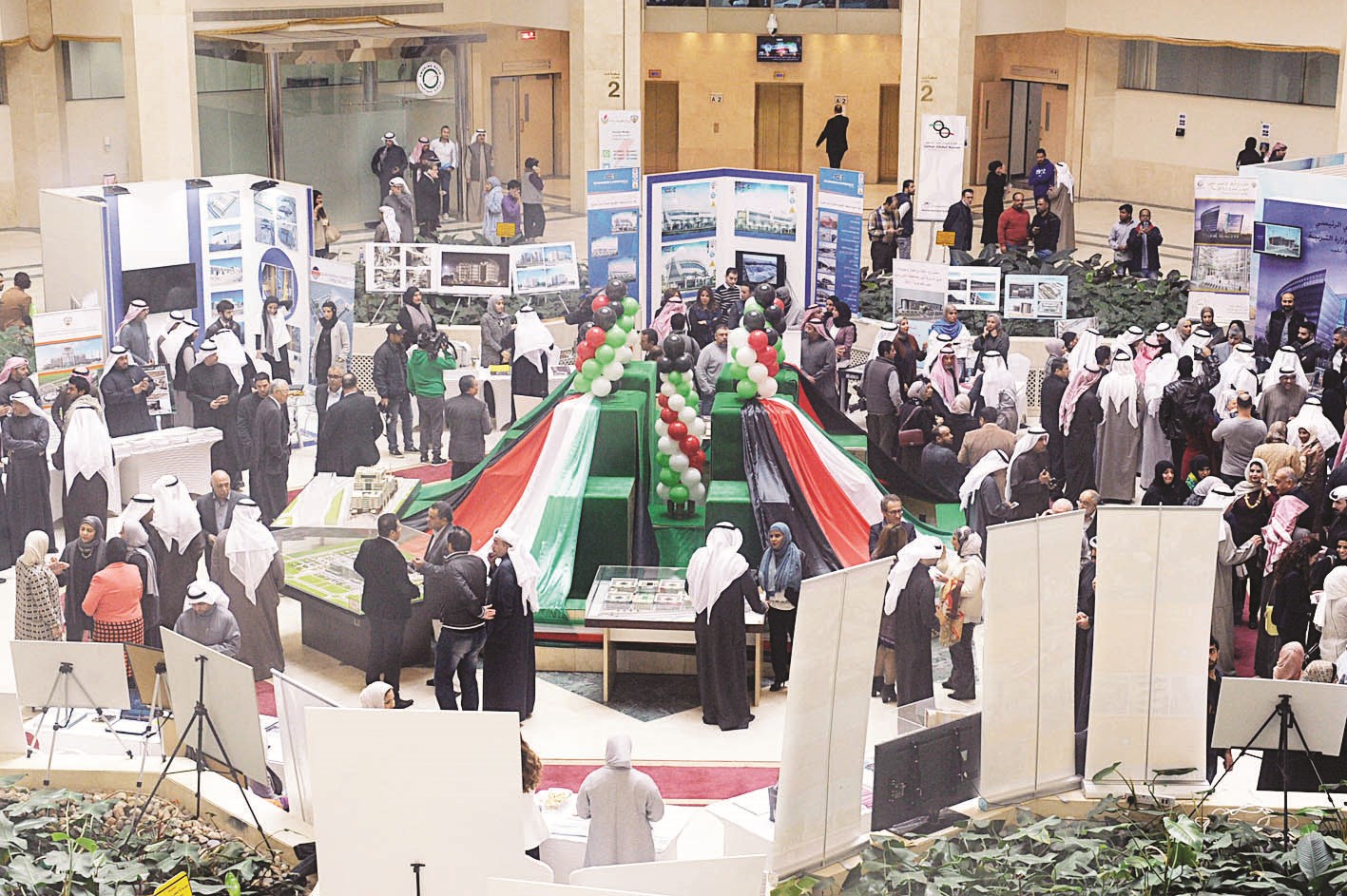لقطة عامة لمعرض قطاع المشاريع الإنشائية    (تصوير زكريا عطية)
