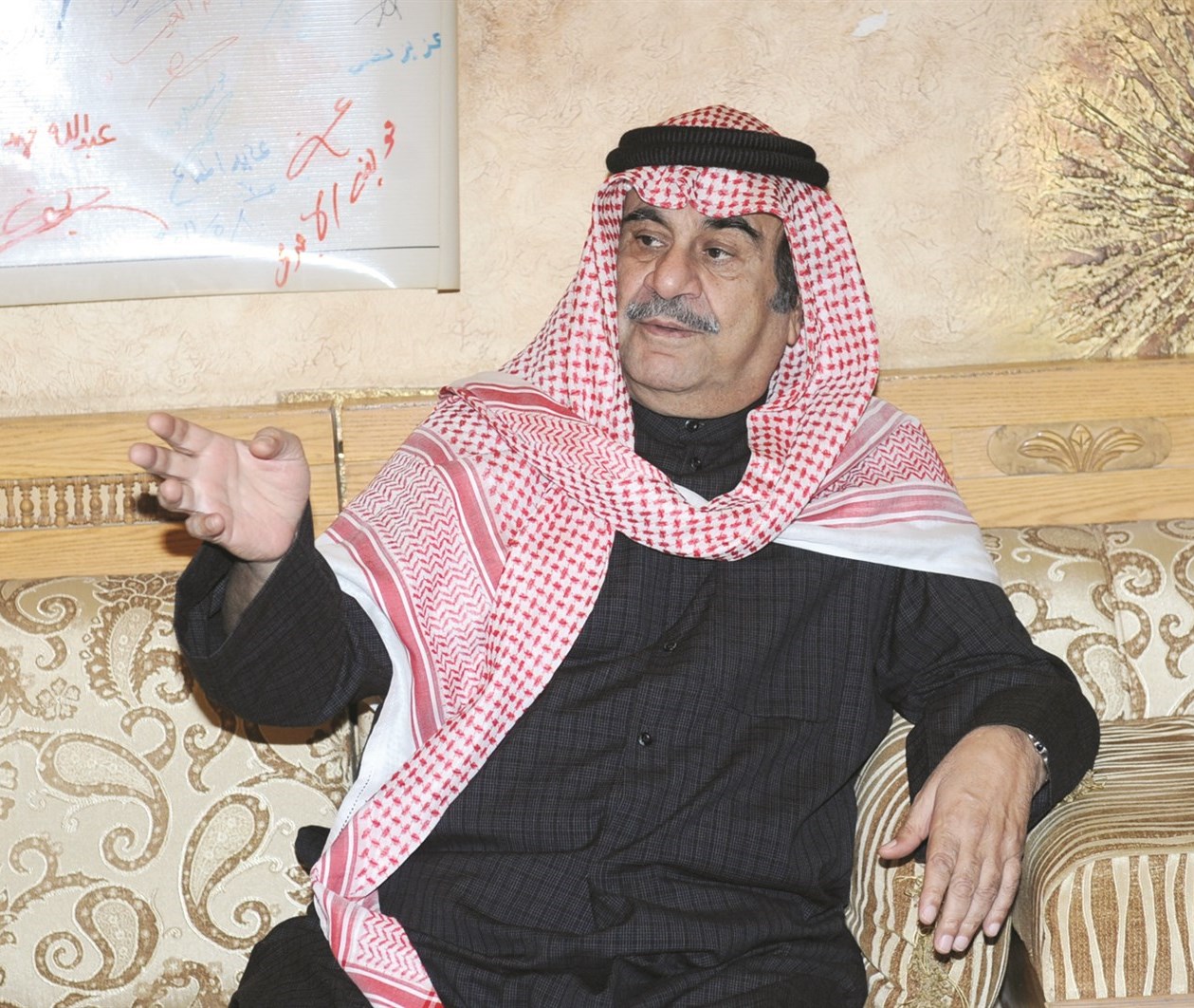 u0639u0628u062f u0627u0644u062du0633u064au0646 u0639u0628u062fu0627u0644u0631u0636u0627 u0645u062au062du062fu062bu0627u064b u0641u064a u062fu064au0648u0627u0646u064au0629 u0627u0644u0645u0639u0637u0634 ( u062au0635u0648u064au0631 u062cu0644u0627u0644 u0645u0639u0648u0636)