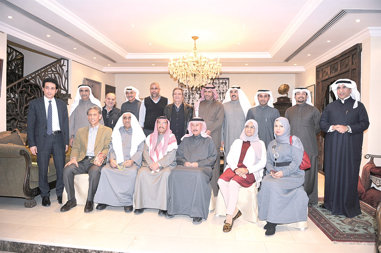 u0633u0644u064au0645u0627u0646 u0627u0644u0634u0637u064a u0641u064a u062du0636u0631u0629 u0631u0641u0642u0627u0621 u0627u0644u062fu0631u0628 u0648u0627u0644u062au0644u0627u0645u064au062f u0648u0627u0644u0623u062fu0628u0627u0621 (u062au0635u0648u064au0631 u0646u0648u0631 u0647u0646u062fu0627u0648u064a)