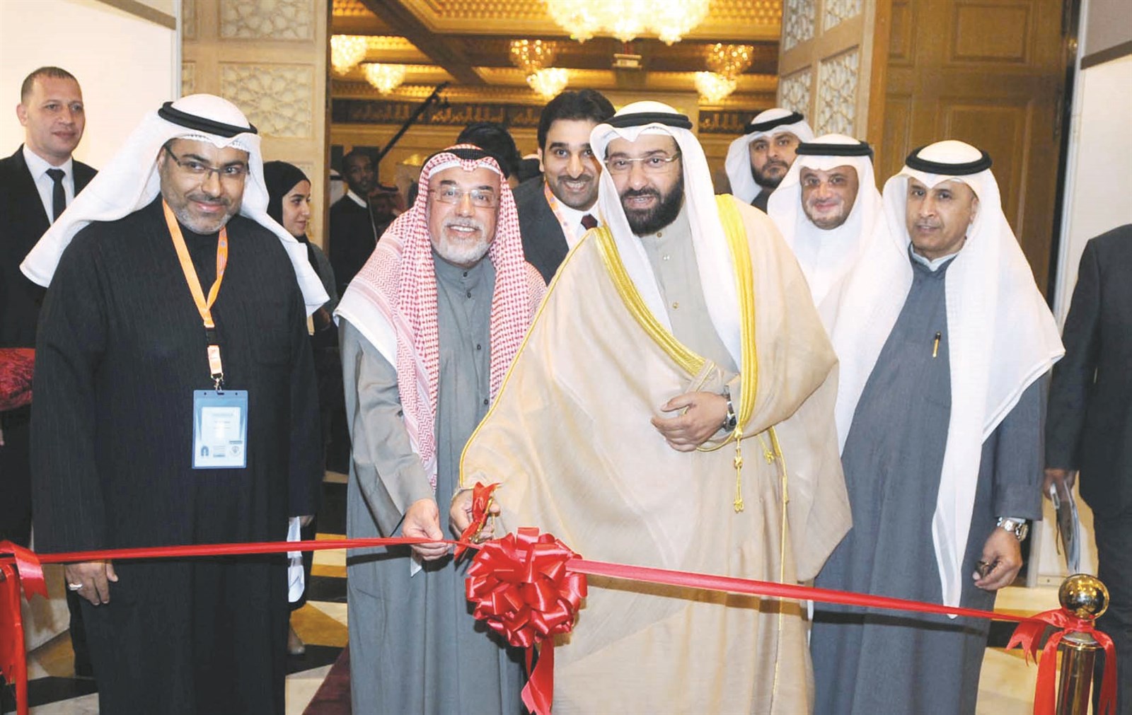 u0627u0644u0639u0645u064au0631 u064au0642u0635 u0634u0631u064au0637 u0627u0644u0627u0641u062au062au0627u062d                       (u062au0635u0648u064au0631 u0643u0631u0645 u0630u064au0627u0628)