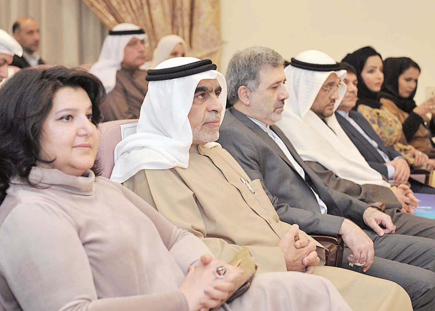 عبدالصمد والسفير الإيراني في مقدم الحضور (تصوير سعد هنداوي)