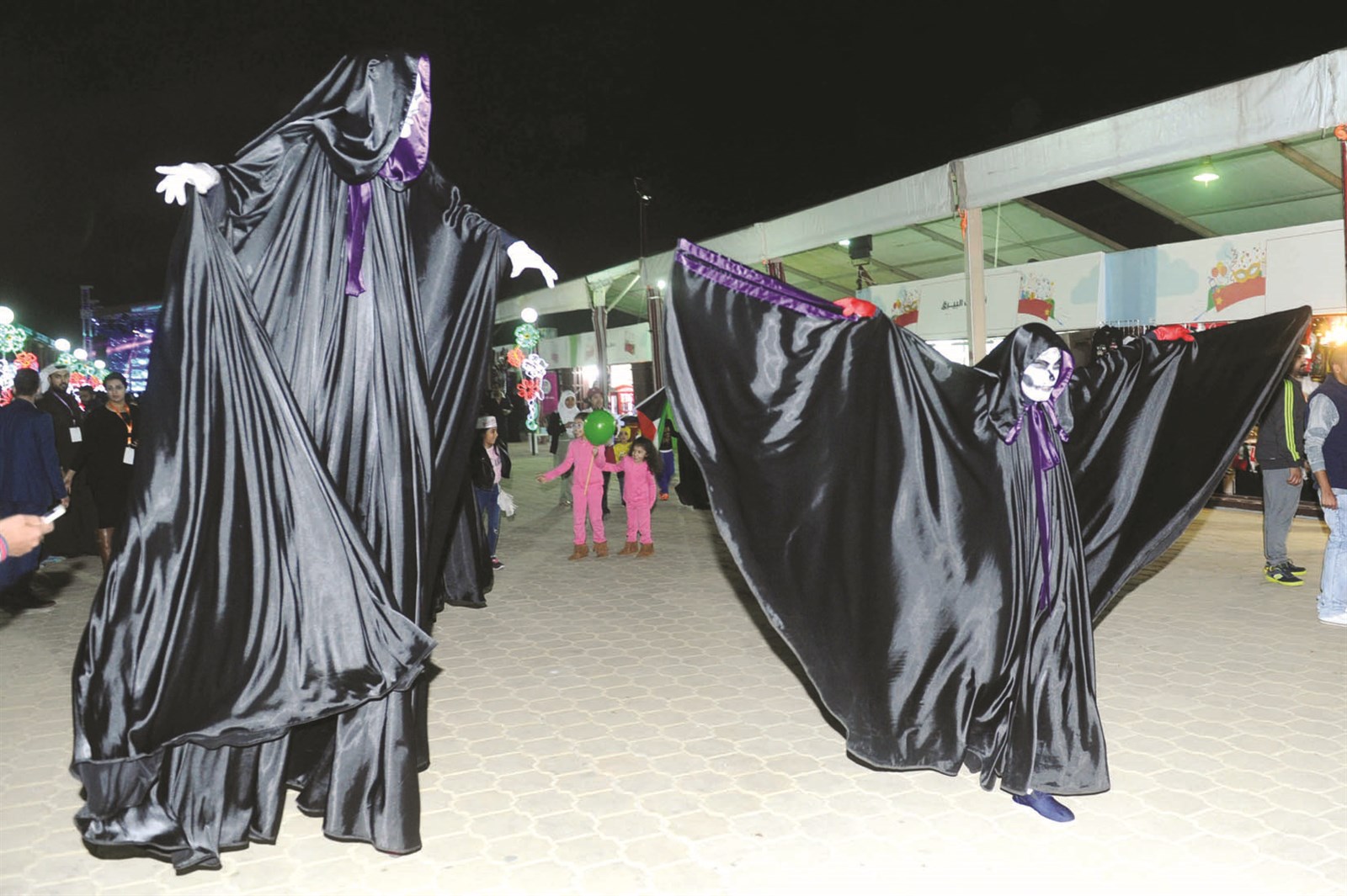 عرض فني في المهرجان