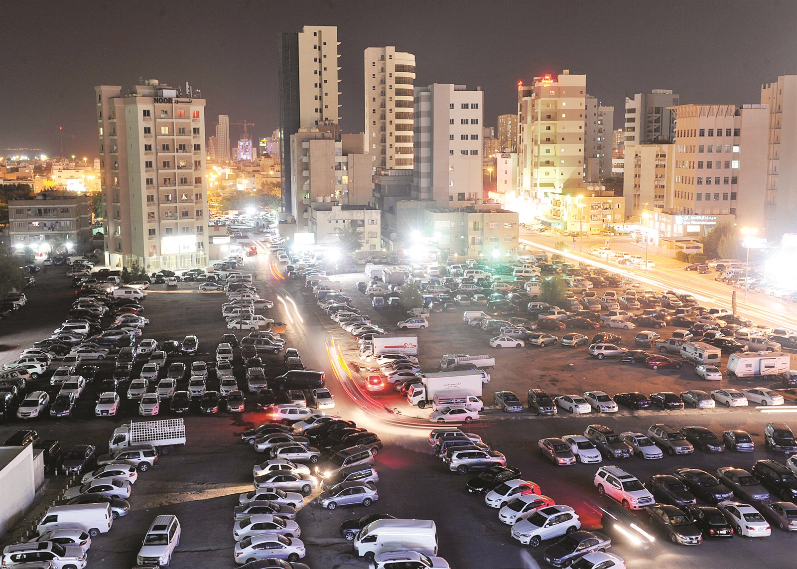 u0625u062du062fu0649 u0633u0627u062du0627u062a u062du0648u0644u064a u0627u0644u0645u0643u062au0638u0629 u0628u0633u064au0627u0631u0627u062a u0627u0644u0645u0643u0627u062au0628       (u062au0635u0648u064au0631 u0633u0639u062f u0647u0646u062fu0627u0648u064a)