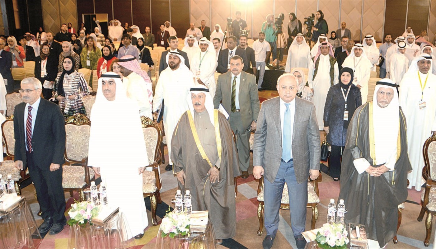 u0627u0644u062du0636u0648u0631 u0648u0642u0648u0641u0627 u0644u062fu0649 u0639u0632u0641 u0627u0644u0646u0634u064au062f u0627u0644u0648u0637u0646u064ab(u062au0635u0648u064au0631 u062cu0644u0627u0644 u0645u0639u0648u0636)