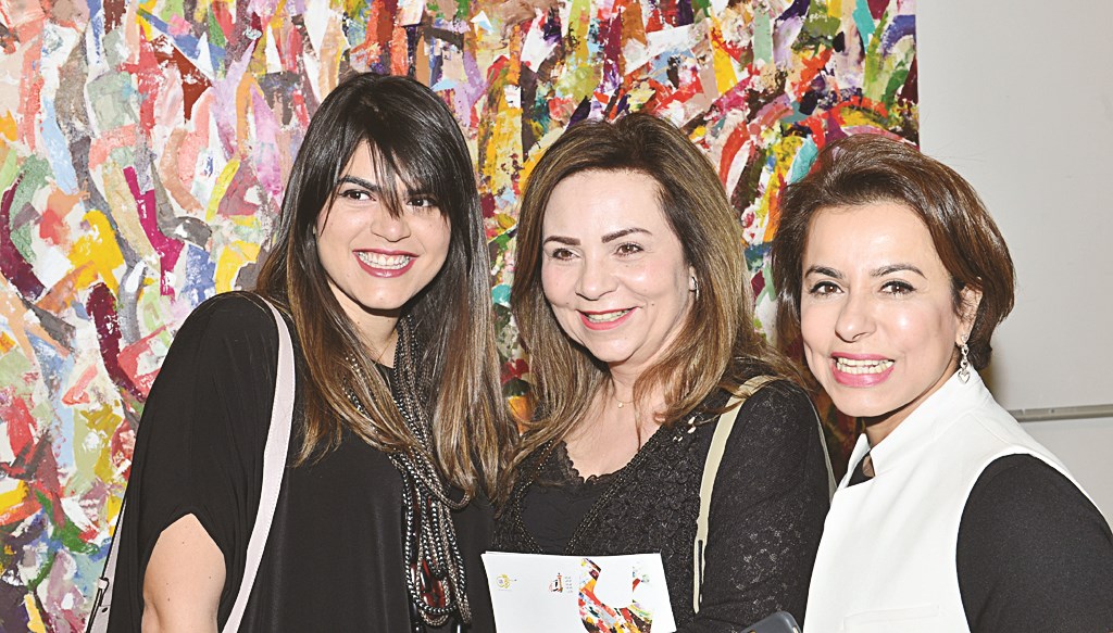 فنانات تشكيليات في المعرض