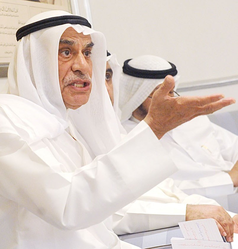 u0627u0644u0633u0639u062fu0648u0646 u0645u062au062du062fu062bu0627u064b u0641u064a u0627u0644u0645u0624u062au0645u0631 u0627u0644u0635u062du0627u0641u064a          (u062au0635u0648u064au0631 u0646u0627u064au0641 u0627u0644u0639u0642u0644u0629)