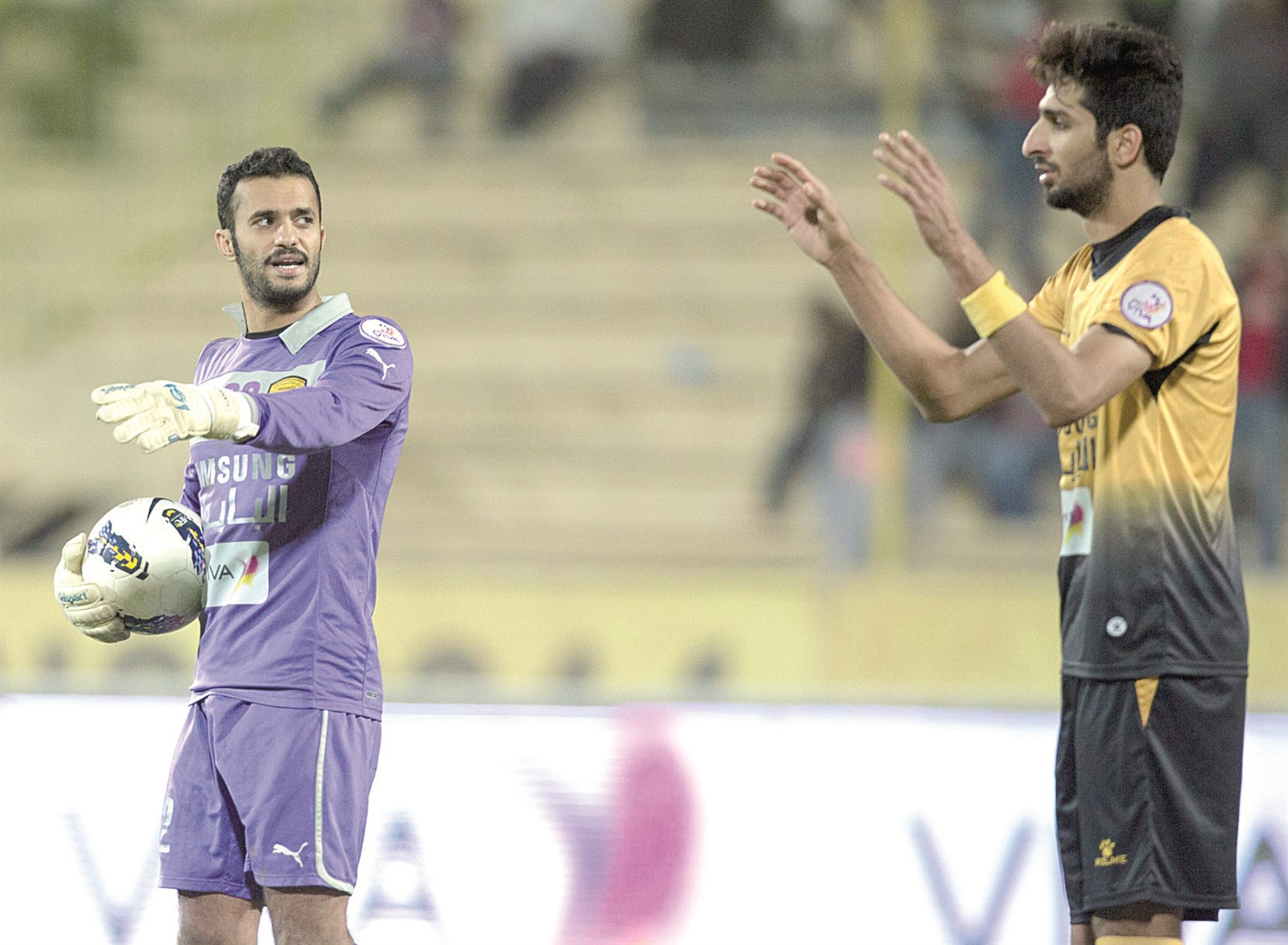 u0641u0647u062f u0627u0644u0623u0646u0635u0627u0631u064a u064au062eu0636u0639 u0644u0644u0639u0644u0627u062c... u0648u0627u0644u062du0627u0631u0633 u0646u0648u0627u0641 u0627u0644u062eu0627u0644u062fu064a u062cu0627u0647u0632 u0644u0644u0645u0634u0627u0631u0643u0629 (u0627u0644u0623u0632u0631u0642 u062fu0648u062a u0643u0648u0645)