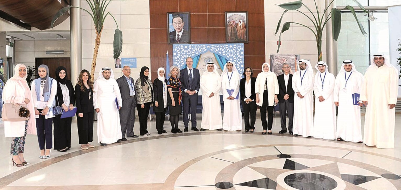 u0627u0644u0645u0634u0627u0631u0643u0648u0646 u0641u064a u0627u0644u0648u0631u0634u0629 u0627u0644u062au062fu0631u064au0628u064au0629 u0627u0644u0641u0646u064au0629 u0641u064a u0644u0642u0637u0629 u062au0630u0643u0627u0631u064au0629 (u062au0635u0648u064au0631 u0637u0627u0631u0642 u0639u0632 u0627u0644u062fu064au0646)