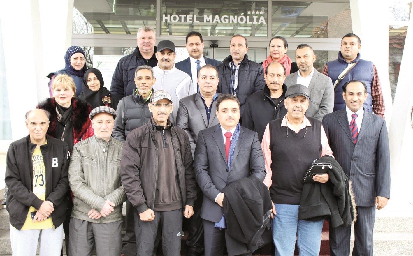 u0627u0644u0633u0641u064au0631 u0627u0644u0634u0645u0627u0644u064a u0648u0639u062fu062f u0645u0646 u0627u0644u0645u0648u0627u0637u0646u064au0646 u0645u0645u0646 u064au062au0644u0642u0648u0646 u0639u0644u0627u062cu0627u064b u0641u064a u0628u064au0634u062au0627u0646u064a