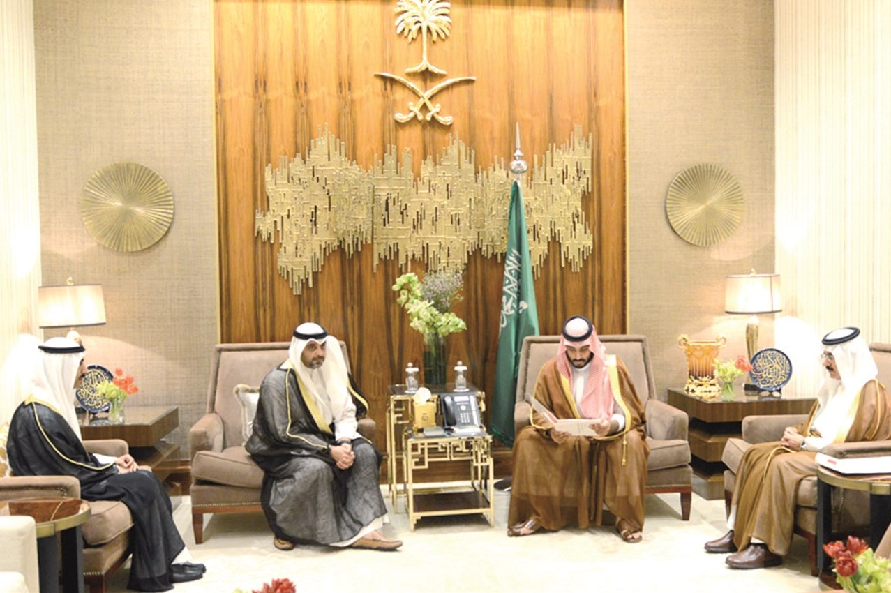 محمد بن سلمان يقرأ رسالة صاحب السمو بحضور العبدالله