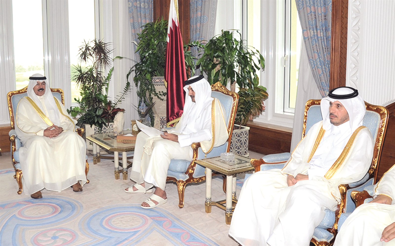 u0623u0645u064au0631 u0642u0637u0631 u0645u062au0633u0644u0645u0627u064b u0631u0633u0627u0644u0629 u0633u0645u0648 u0627u0644u0623u0645u064au0631