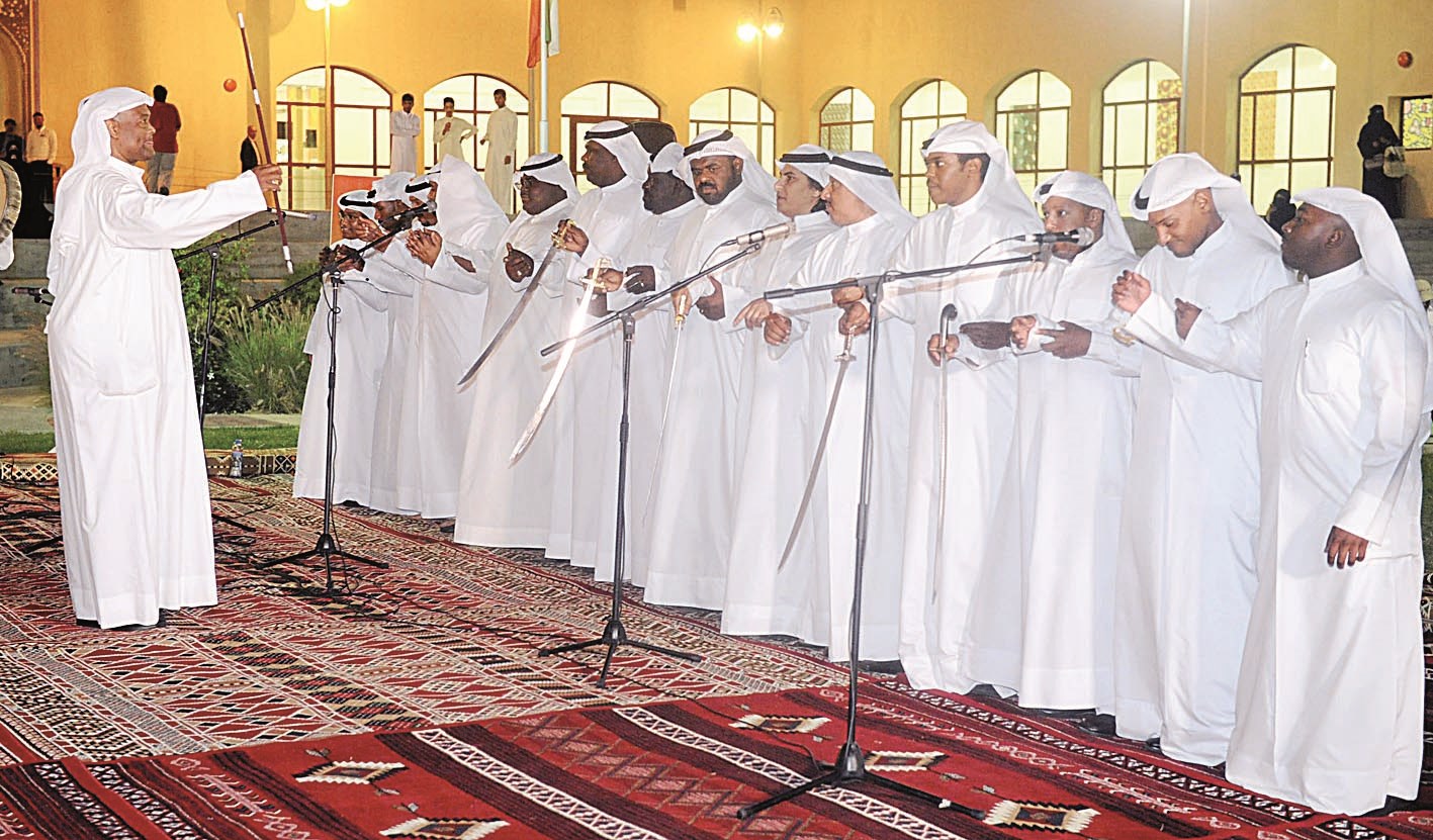 u00abu0627u0644u0642u0635u0631 u0627u0644u0623u062du0645u0631u00bb (u062au0635u0648u064au0631 u0646u0627u064au0641 u0627u0644u0639u0642u0644u0629)