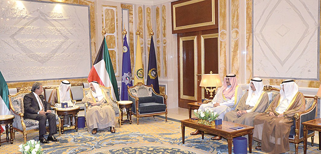 u0627u0644u0623u0645u064au0631 u0645u0633u062au0642u0628u0644u0627u064b u0628u062du0636u0648u0631 u0635u0628u0627u062d u0627u0644u062eu0627u0644u062f u0648u0632u064au0631 u0627u0644u062eu0627u0631u062cu064au0629 u0627u0644u0645u0627u0644u064au0632u064a