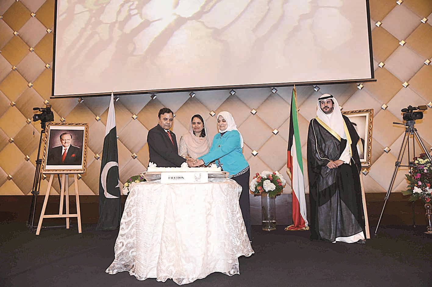 u0642u0637u0639 u0642u0627u0644u0628 u0627u0644u062du0644u0648u0649