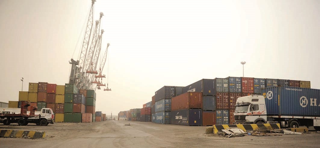 u0627u0644u062du0627u0648u064au0627u062a u062au0628u062du062b u0639u0646 u0645u0643u0627u0646 u0639u0644u0649 u0623u0637u0631u0627u0641 u0627u0644u0645u0646u0637u0642u0629 u0627u0644u062du0631u0629    (u062au0635u0648u064au0631 u0646u0627u064au0641 u0627u0644u0639u0642u0644u0629)